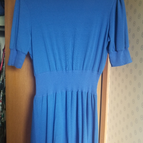 Ladies playful swim cover easy pull on style with plunging neck - Picture 5 of 5